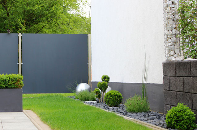 Travaux d’entretien d’espaces verts dans la Somme